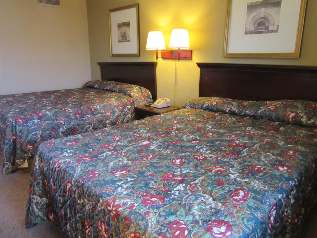 Bella Vista Inn And Suites Grand Prairie Kamer foto