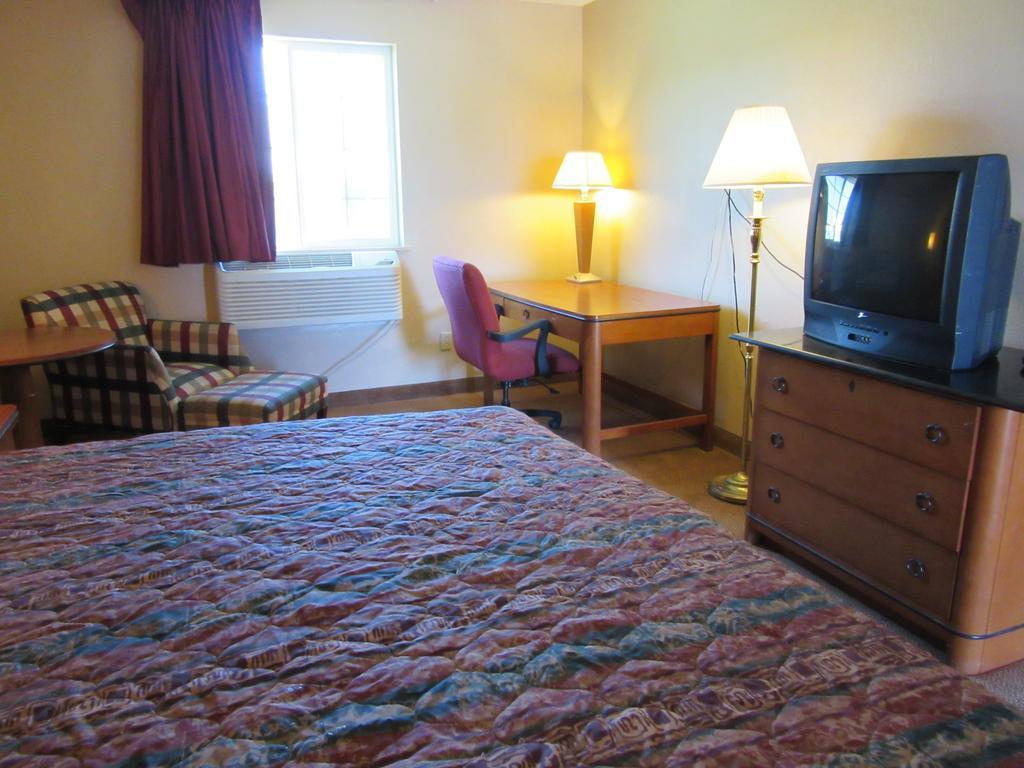 Bella Vista Inn And Suites Grand Prairie Kamer foto