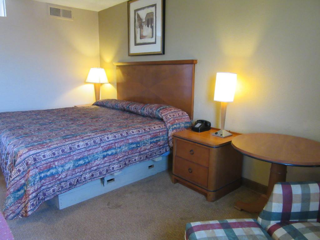 Bella Vista Inn And Suites Grand Prairie Kamer foto
